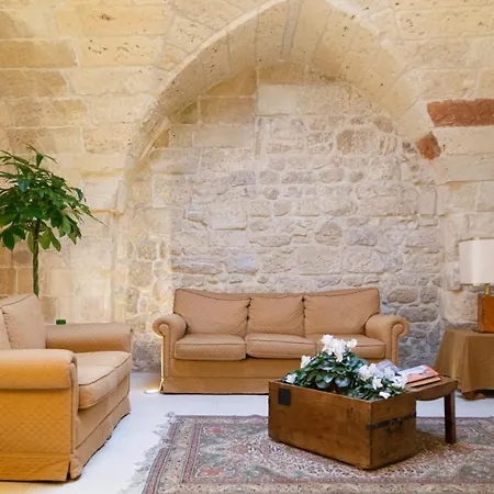 Casa Mamma Elvira Bed & Breakfast *