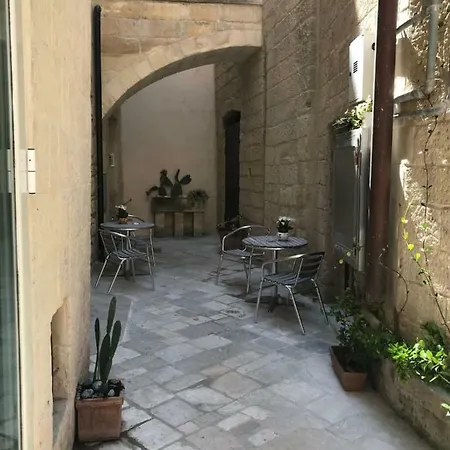 Alojamento de Acomodação e Pequeno-almoço Casa Mamma Elvira Lecce