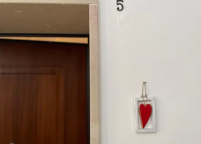 Casa Mamma Elvira Oda ve Kahvaltı 4*