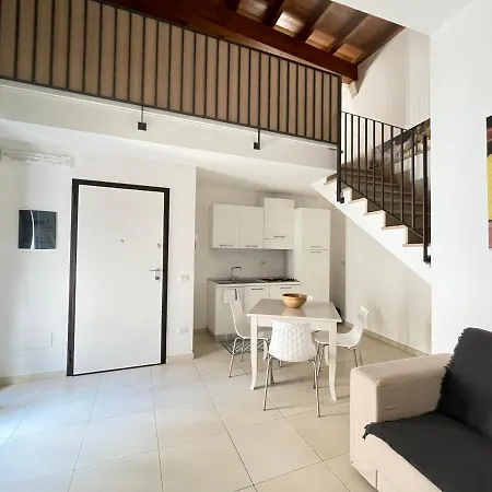 Casa Mamma Elvira 4* לצ'ה
