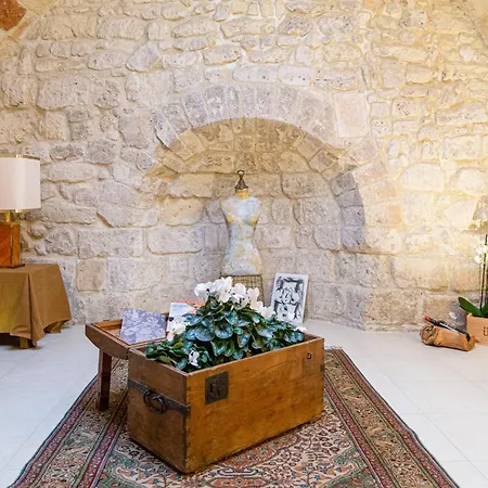 לינה וארוחת בוקר Casa Mamma Elvira 4*