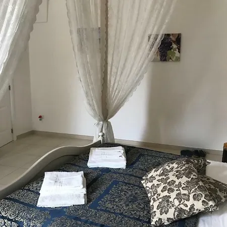 Casa Mamma Elvira Couette-café 4*